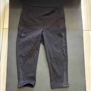 Lululemon Athletica Black Cropped Leggings